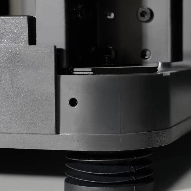 the Bambu Lab printer with the new Floating Damper Feet 
