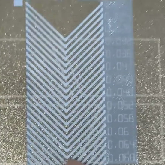 how to use the 60× phone clip-on microscope to inspect a 3D printed sample